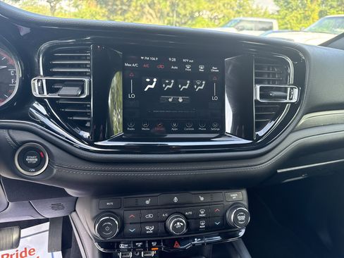 Used 2024 Dodge Durango SXT image 19