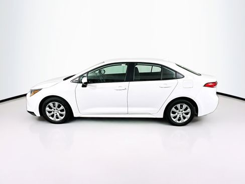 Used 2024 Toyota Corolla LE image 4