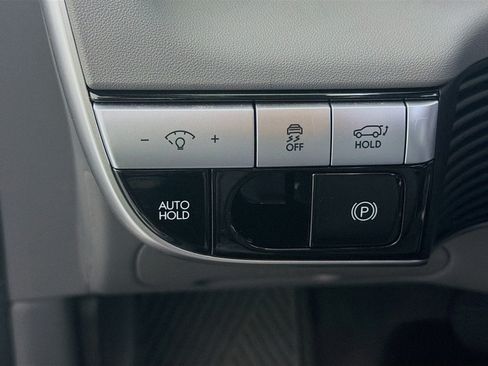 Used 2024 Hyundai Ioniq 5 SEL RWD image 16