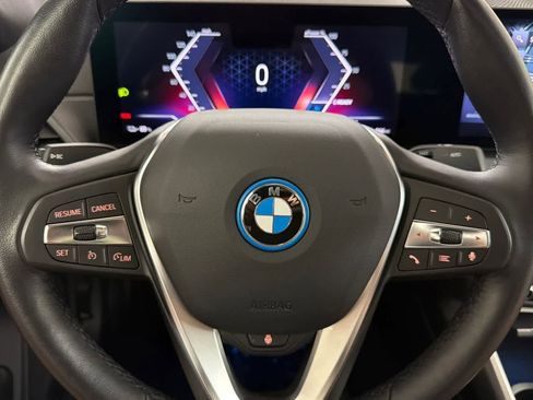 Used 2023 BMW i4 eDrive35 w/ Premium Package RWD image 23