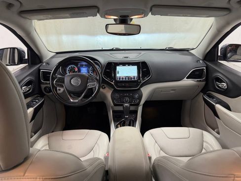 Used 2020 Jeep Cherokee Limited FWD image 21