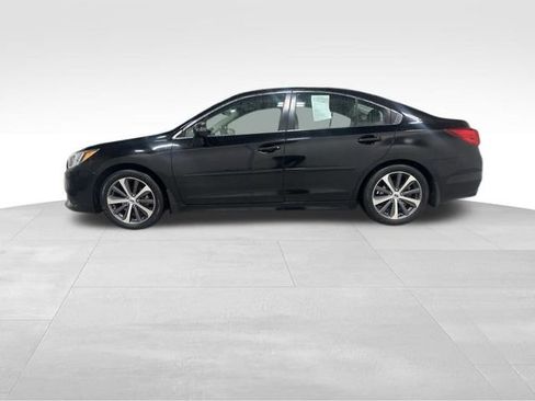 Used 2017 Subaru Legacy 2.5i Limited AWD/4WD image 9