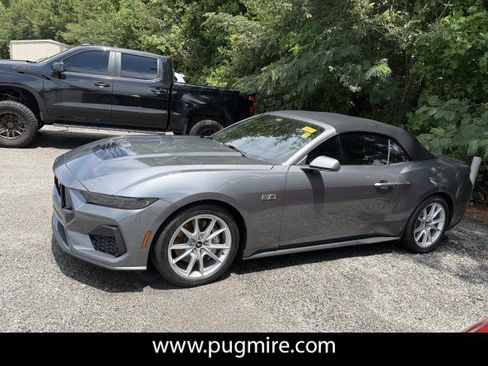 Used 2025 Ford Mustang GT Premium RWD image 4