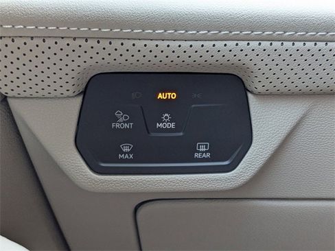 New 2026 Volkswagen Atlas SE image 27