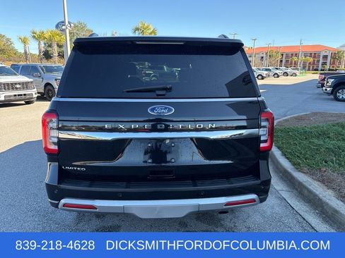 Used 2024 Ford Expedition Limited image 4