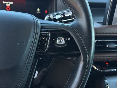 Used 2023 Lincoln Aviator Reserve w/ Equipment Group 201A image 24