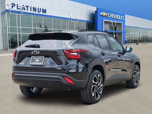 New 2026 Chevrolet Trax RS w/ Driver Confidence Package FWD image 5