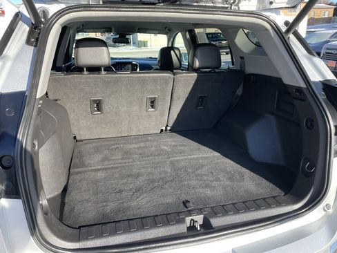 Used 2021 GMC Terrain SLT image 15