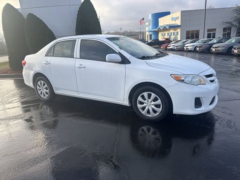 Used 2013 Toyota Corolla L image 1