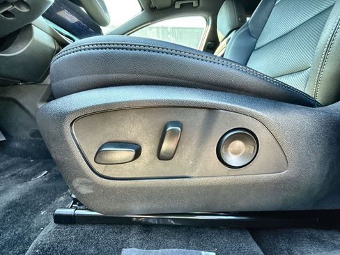 New 2026 Chevrolet Equinox EV LT image 14