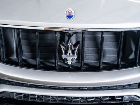 Used 2018 Maserati Levante S GranSport image 16