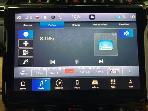 Certified 2024 Jeep Grand Cherokee L Summit AWD/4WD image 32