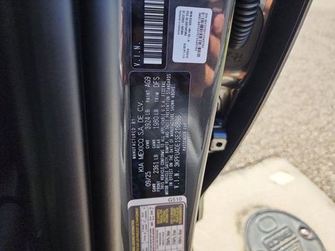 New 2025 Kia K4 EX image 26