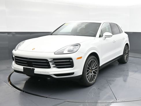 Used 2022 Porsche Cayenne image 4