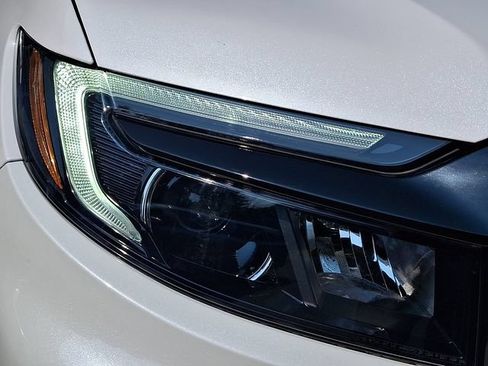 Certified 2024 Honda Passport Black Edition image 9
