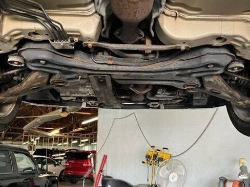 Used 2007 Mitsubishi Galant ES image 28