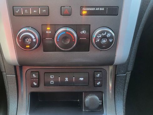 Used 2012 Chevrolet Traverse LT w/ All-Star Edition FWD image 36