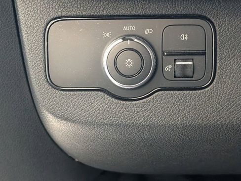 Used 2019 Mercedes-Benz Sprinter 144 image 19