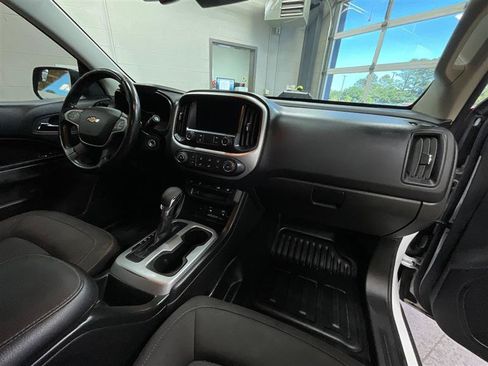 Used 2022 Chevrolet Colorado LT w/ Fleet Safety Package RWD image 24