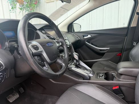 Used 2013 Ford Focus Titanium FWD image 10