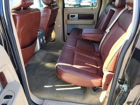 Used 2014 Ford F150 King Ranch w/ King Ranch Luxury Package image 19