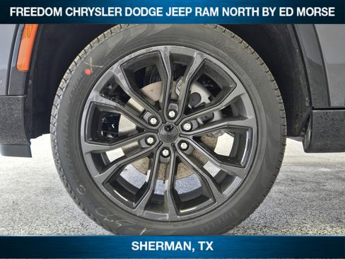 New 2026 Jeep Grand Wagoneer Summit AWD/4WD image 7