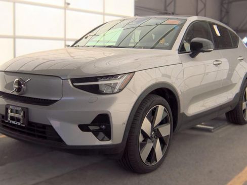 Used 2023 Volvo C40 P8 Recharge Ultimate AWD/4WD image 4
