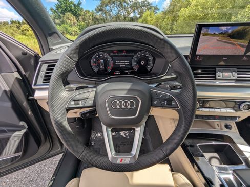 Certified 2025 Audi Q5 Prestige w/ Prestige Package image 34