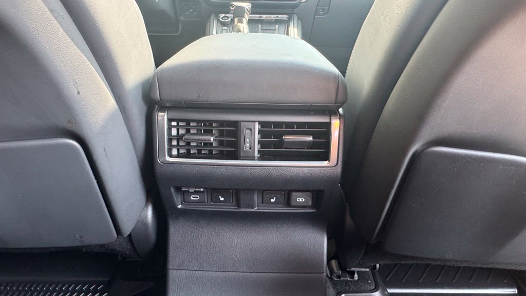 Used 2026 Lexus GX 550 AWD/4WD image 17