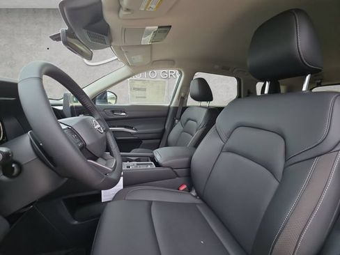 New 2026 Nissan Pathfinder SL FWD image 19