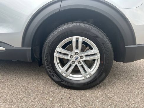 Certified 2024 Ford Explorer XLT w/ Equipment Group 202A AWD/4WD image 13