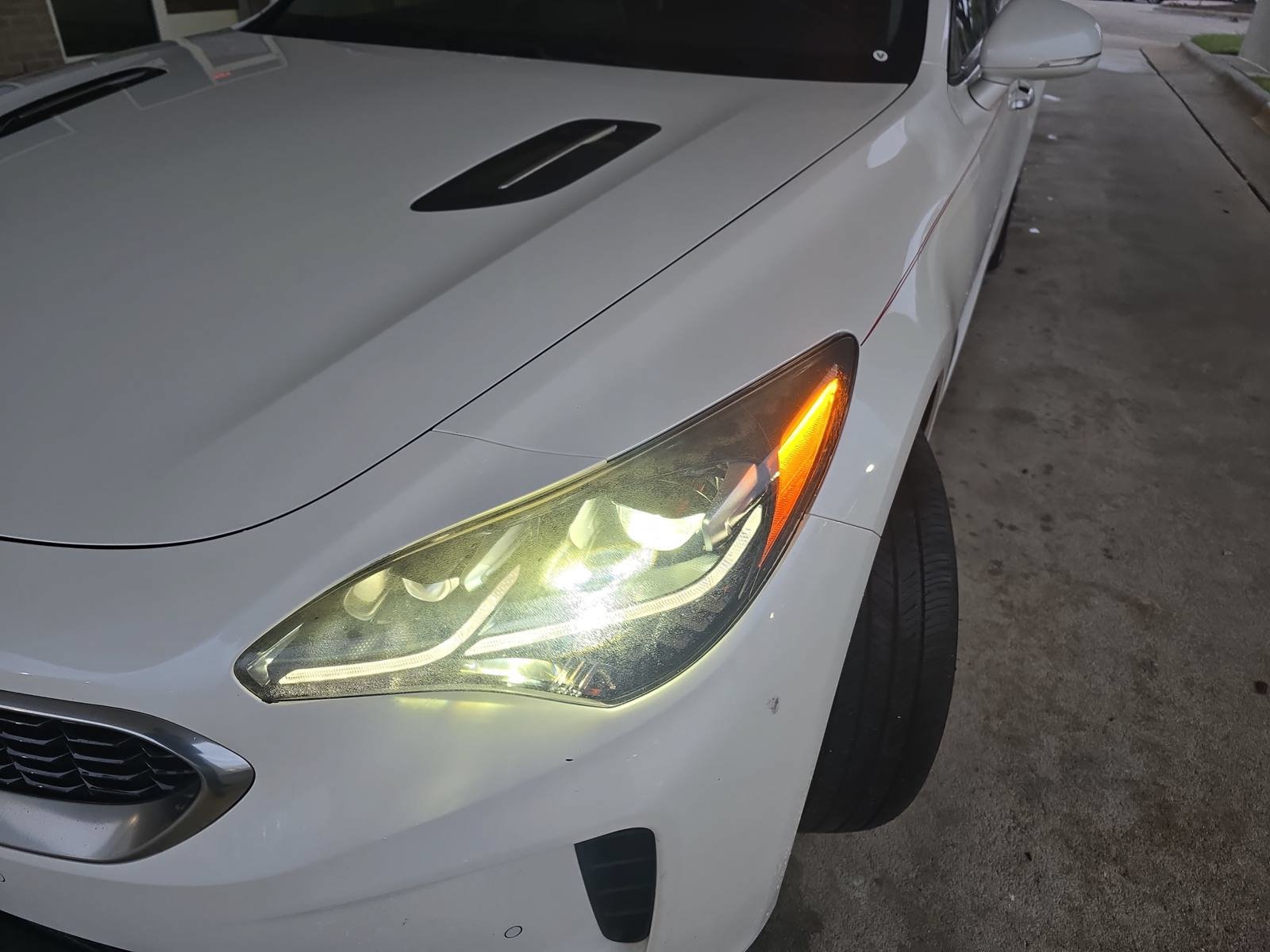Used 2018 Kia Stinger Premium RWD image 32