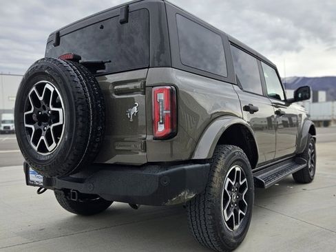 New 2026 Ford Bronco Outer Banks image 5