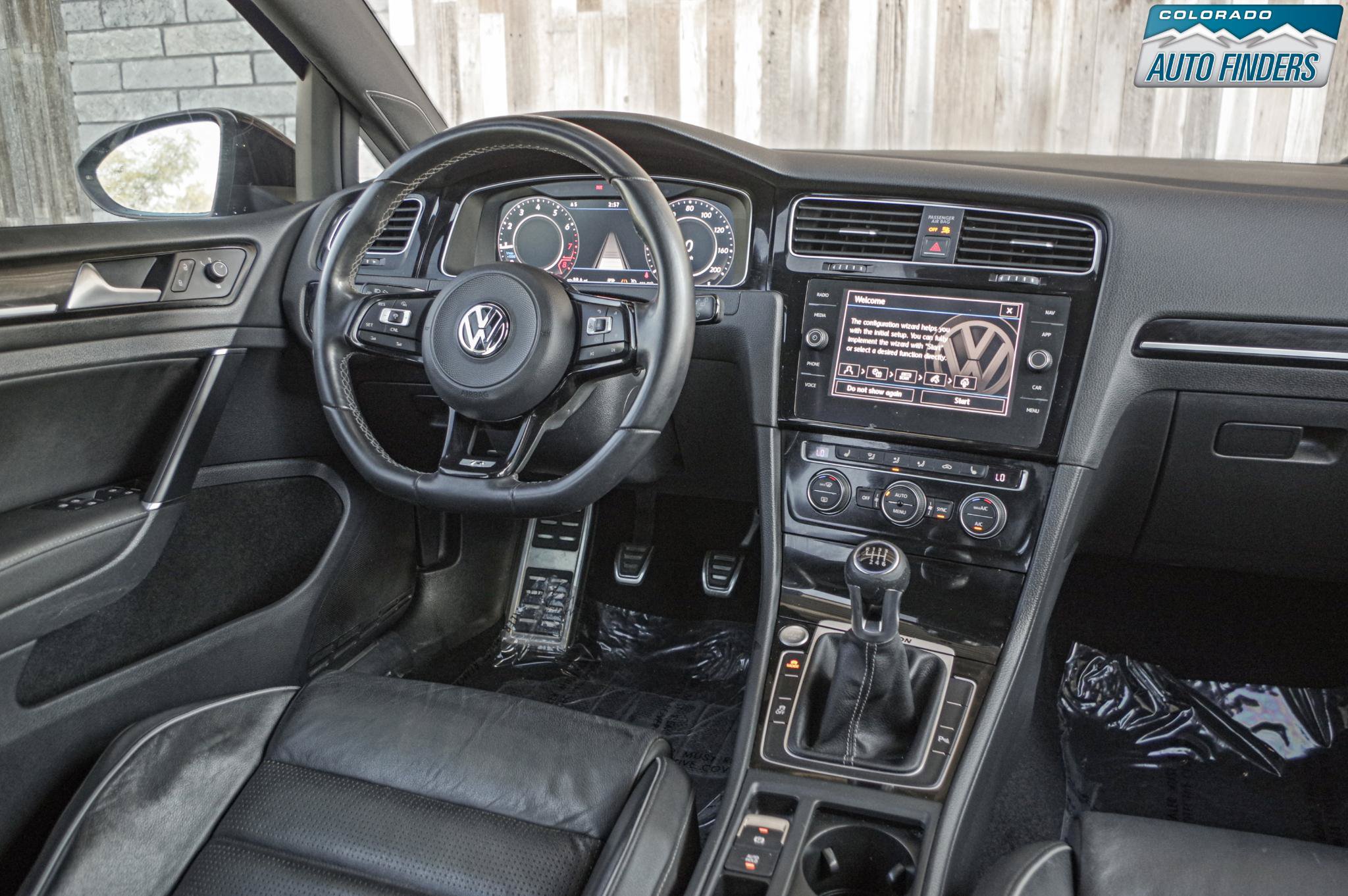 Used 2018 Volkswagen Golf R 4-Door AWD/4WD image 15