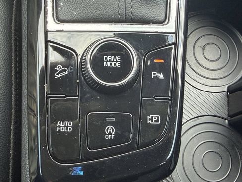 Used 2024 Kia Sportage EX FWD image 29