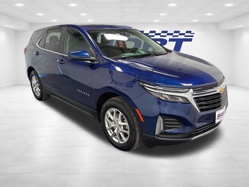 Used 2022 Chevrolet Equinox LT image 3