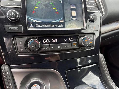 Used 2018 Nissan Maxima Platinum image 34