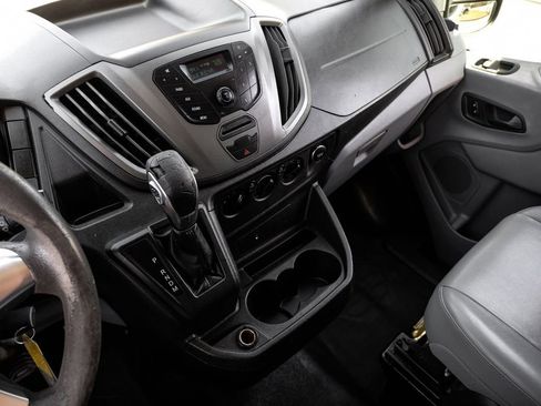 Used 2017 Ford Transit 350 XL image 17