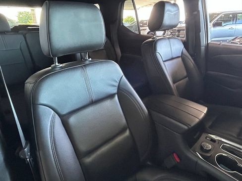 Used 2023 Chevrolet Traverse RS FWD image 63