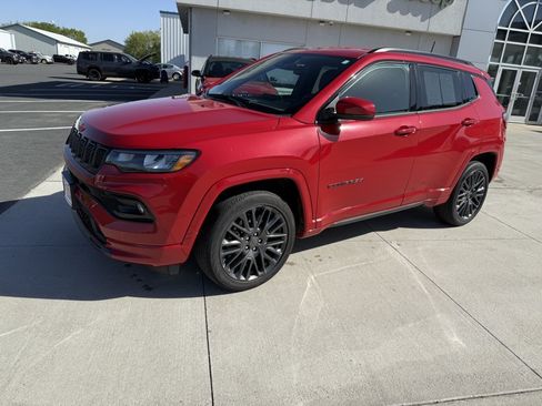 Used 2023 Jeep Compass Limited AWD/4WD image 4