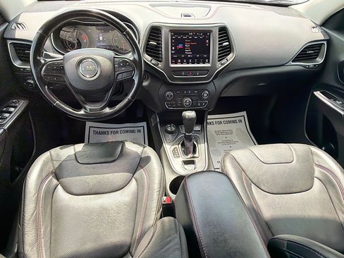 Used 2021 Jeep Cherokee Trailhawk w/ Sun, Sound & Nav Group AWD/4WD image 16