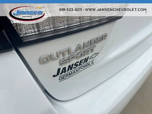 Used 2021 Mitsubishi Outlander Sport SE AWD/4WD image 32