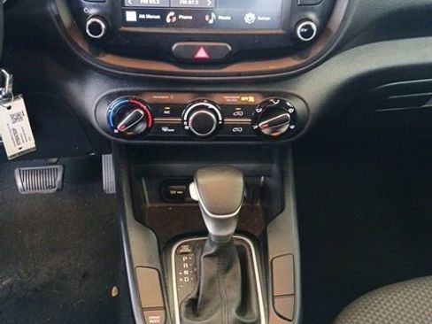 Used 2024 Kia Soul LX w/ Option Group 015 FWD image 21