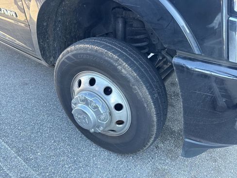 Used 2020 RAM 3500 Limited image 15