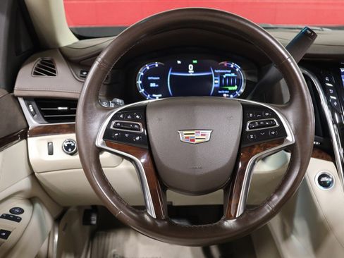 Used 2016 Cadillac Escalade Luxury AWD/4WD image 54