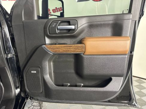 Used 2020 Chevrolet Silverado 2500 High Country w/ Z71 Off-Road Package AWD/4WD image 43