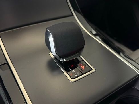 New 2026 Land Rover Range Rover Velar S image 32