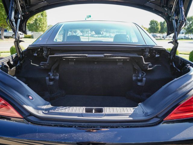 Used 2017 Mercedes-Benz SL 550 image 30