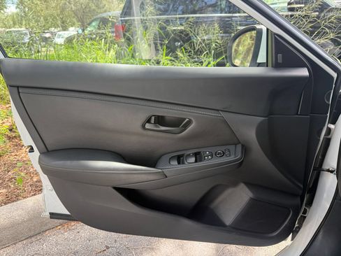 Used 2025 Nissan Sentra S FWD image 20