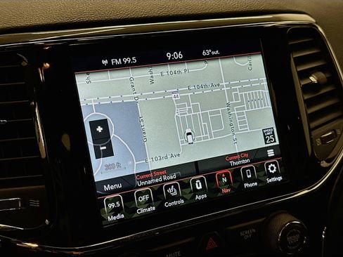 Used 2022 Jeep Grand Cherokee Laredo X AWD/4WD image 22